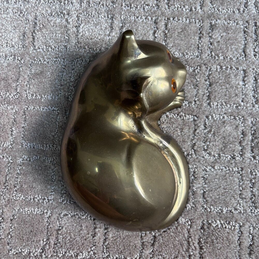 Vintage Brass Reclining Cat Statue Amber Eyes Hollow Bottom MCM Decor - Picture 4 of 7